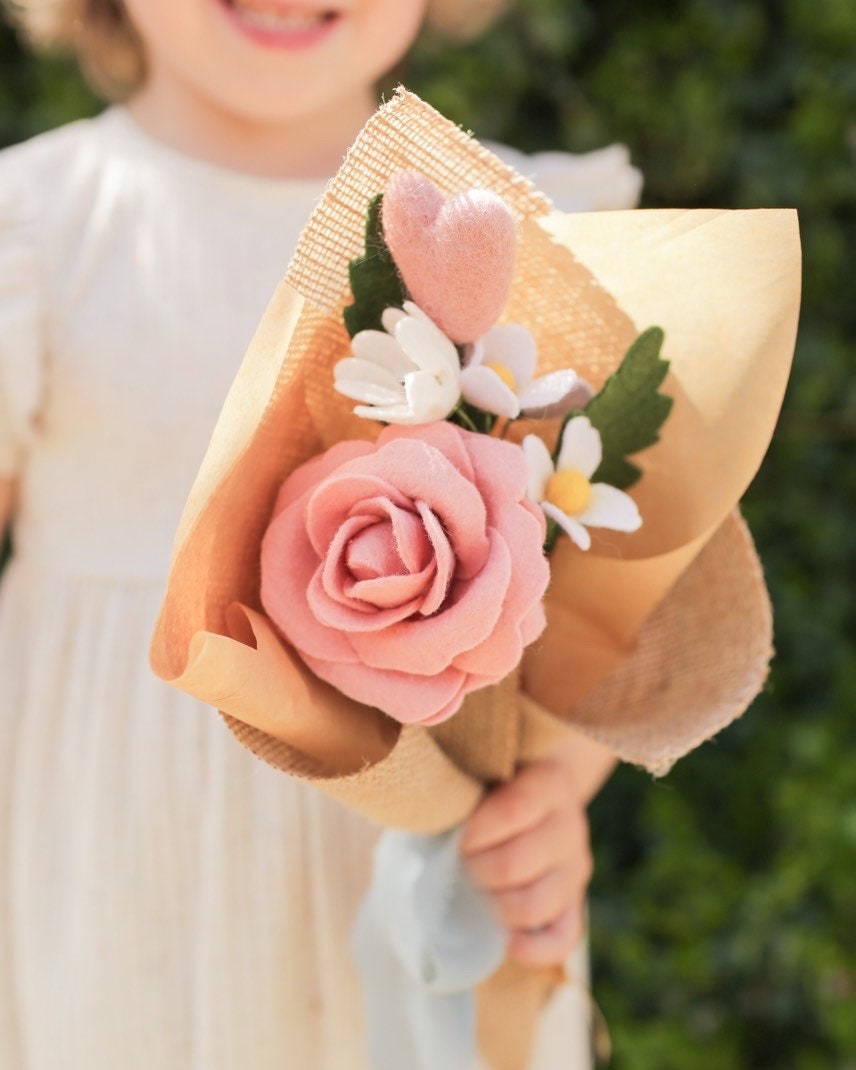 The Mini Sweetheart Rose Bouquet